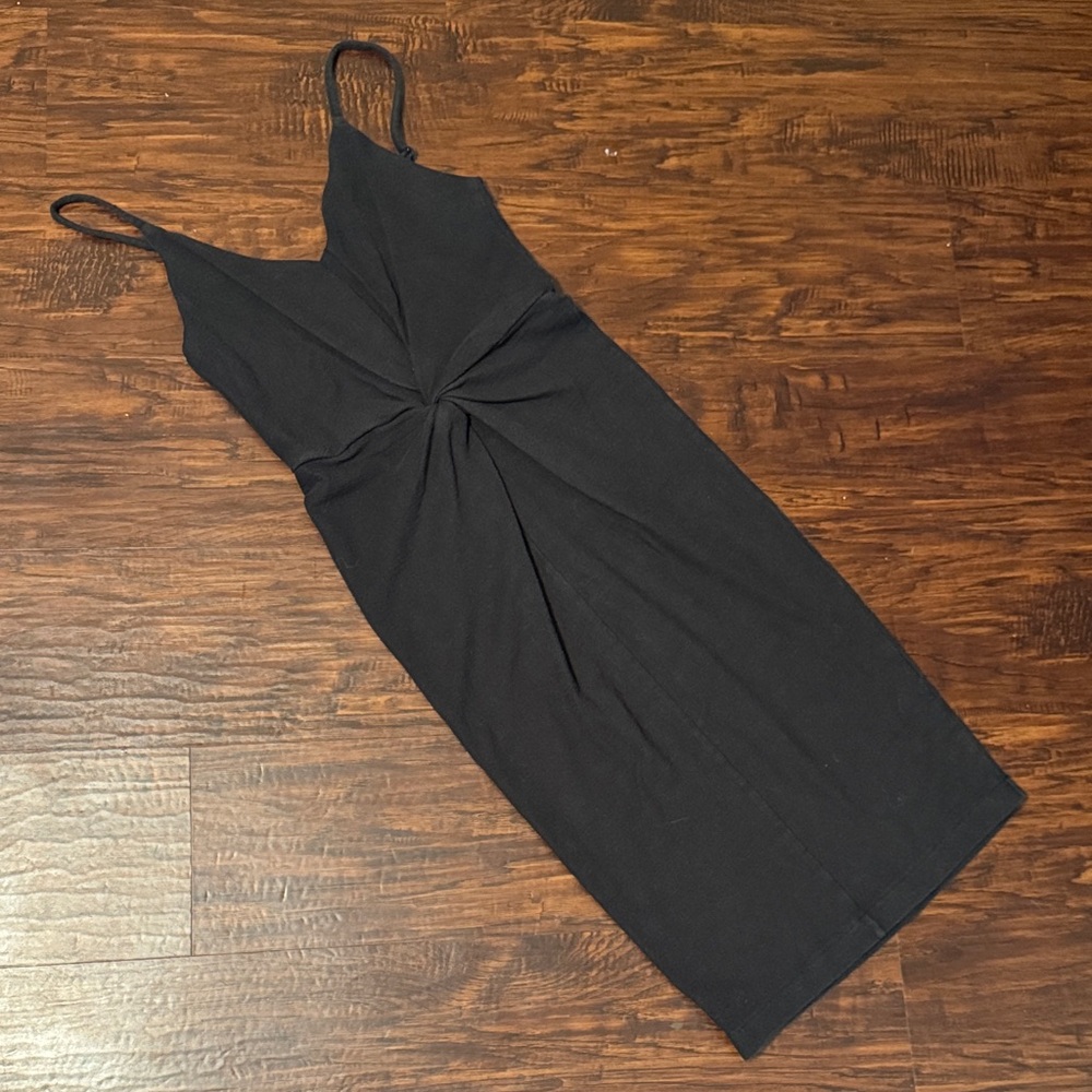 Elegant Black Sleeveless Dress